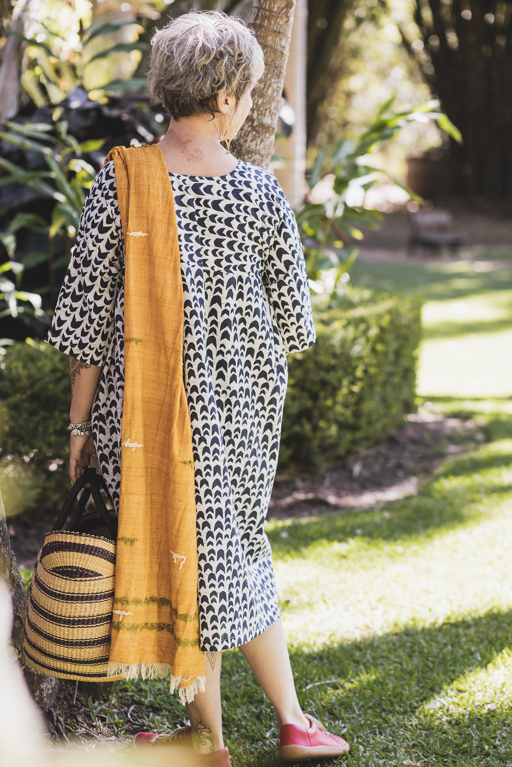 Wrap mustard and olive detail